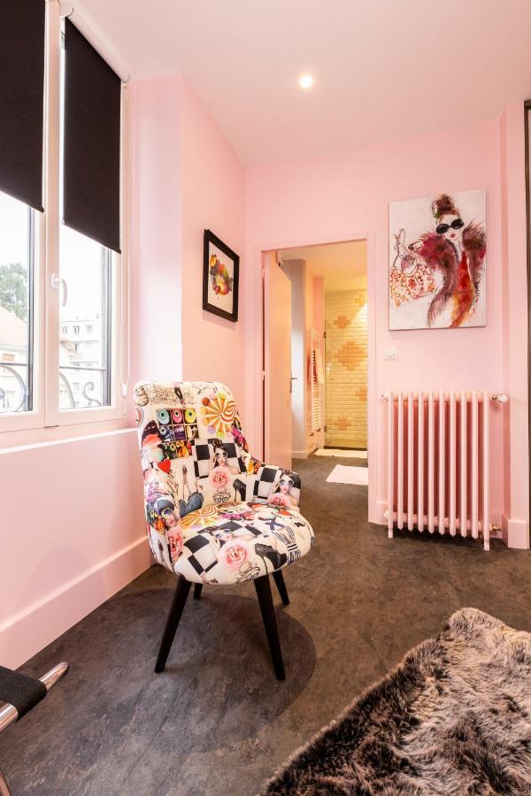 L'enclos De Ribains Guest house *
